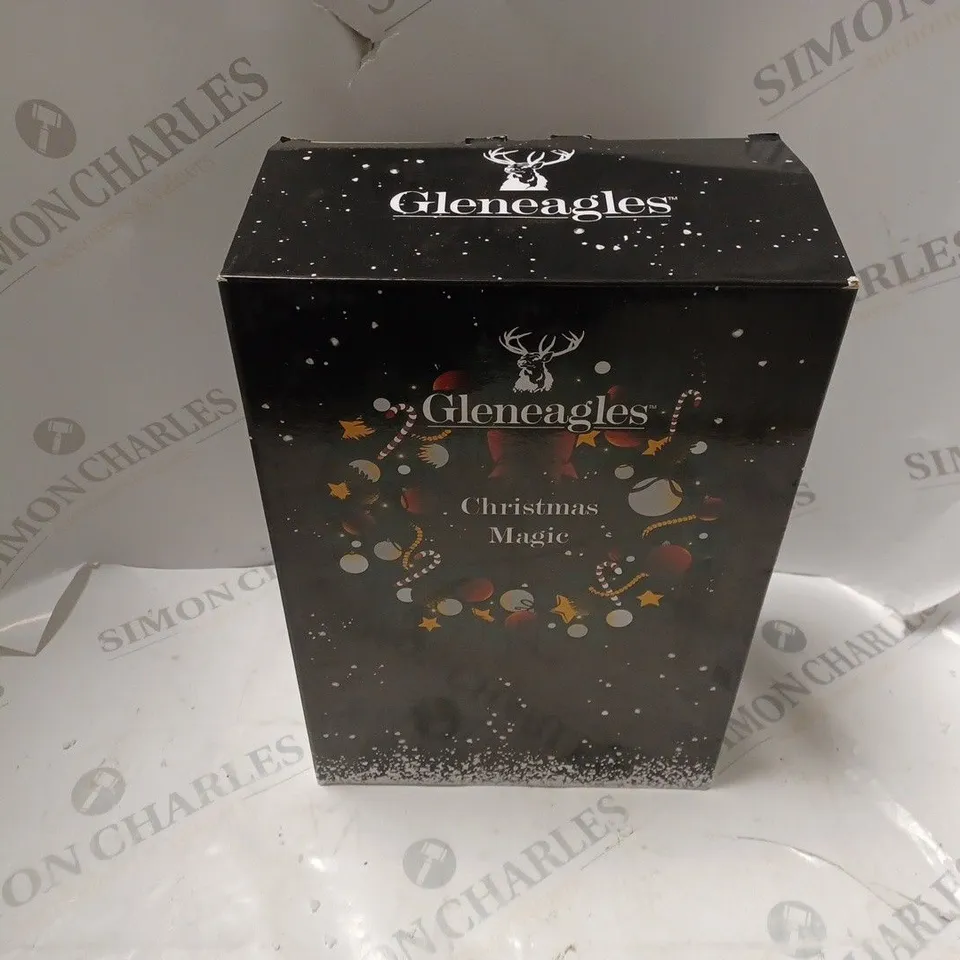 BOXED GLENEAGLES CHRISTMAS MAGIC HANGING CHRISTMAS SCENE DECOR (SNOWMEN)