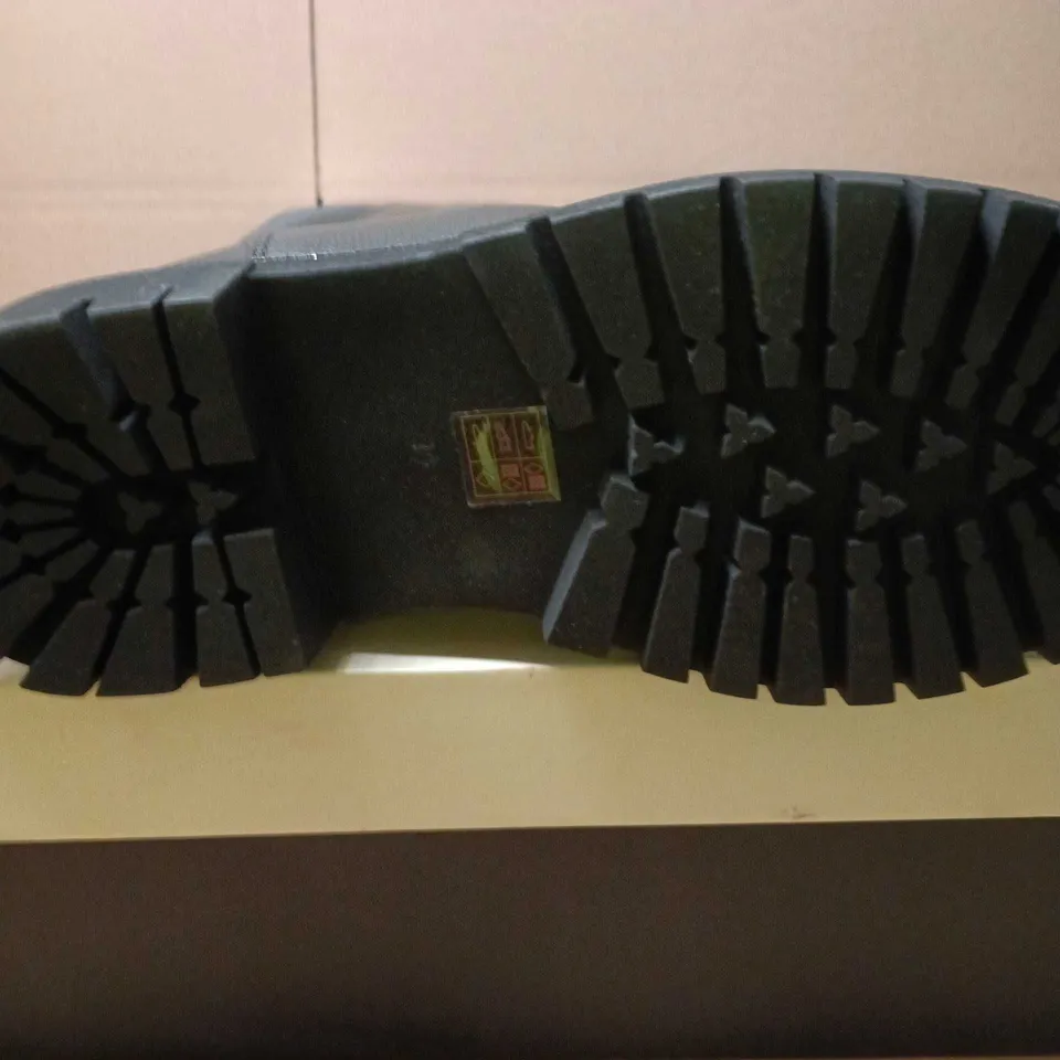 KURT GEIGER TIFF HIGH LEG KNEE-HIGH BOOTS - BLACK PU, UK 6 (EU 39) LADIES