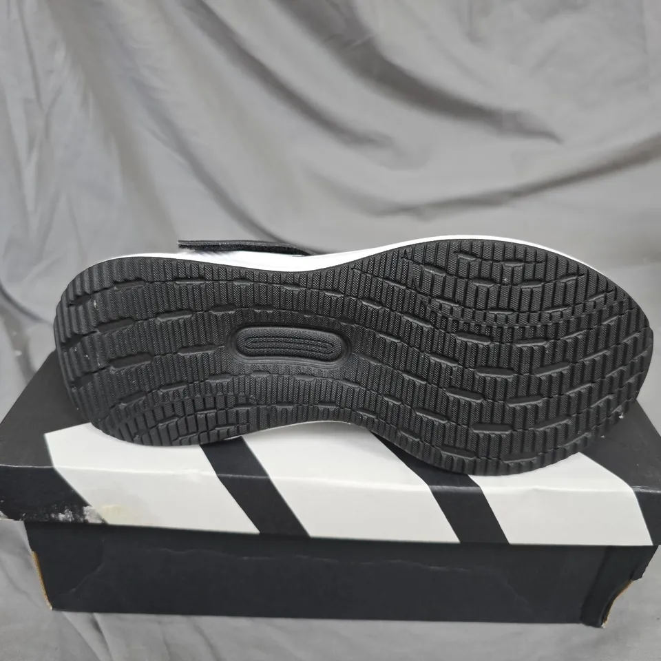 ADIDAS RUN FALCON 5 EL C KIDS' TRAINERS, BLACK/WHITE UK 2