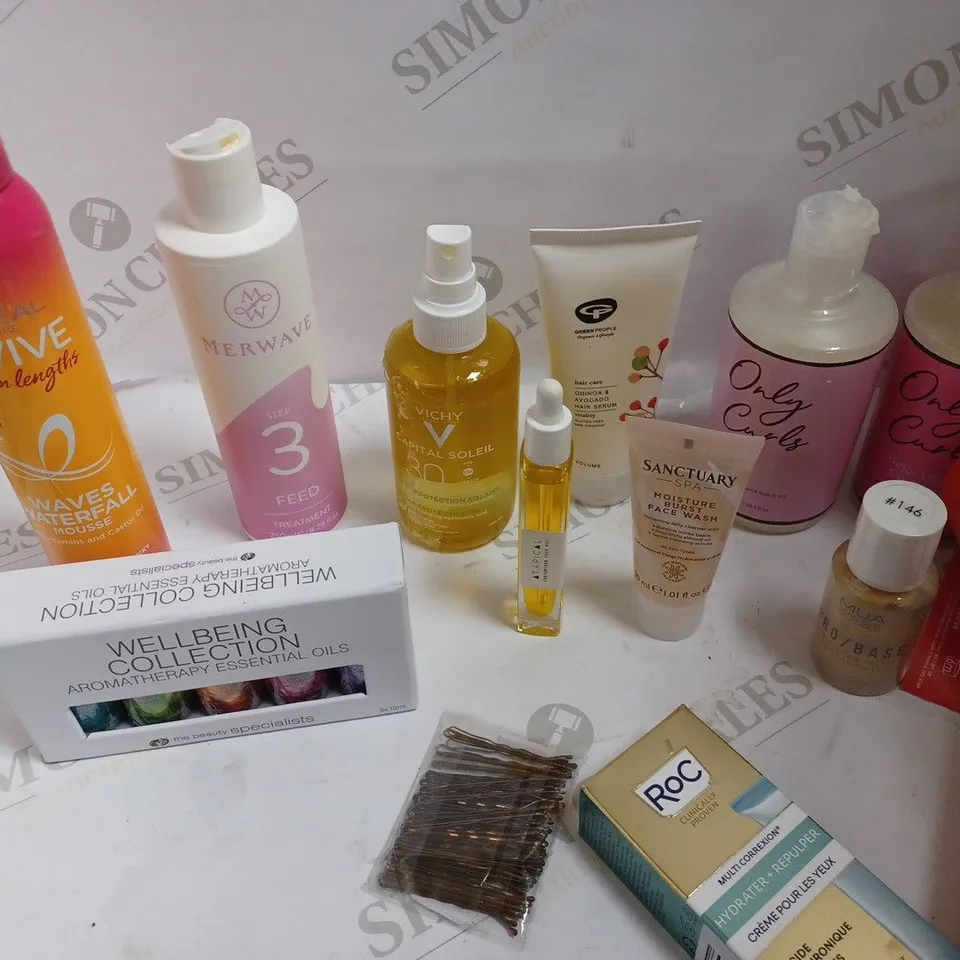 LOT OF APPROX. 15 HEALTH AND BEAUTY ITEMS - BATH BOMBS, ESSENTIAL OILS SET, MUA MATTE FOUNDATION