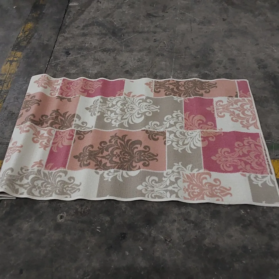 SPLENDID PINK MAT/RUG // SIZE: 80 X 150 cm