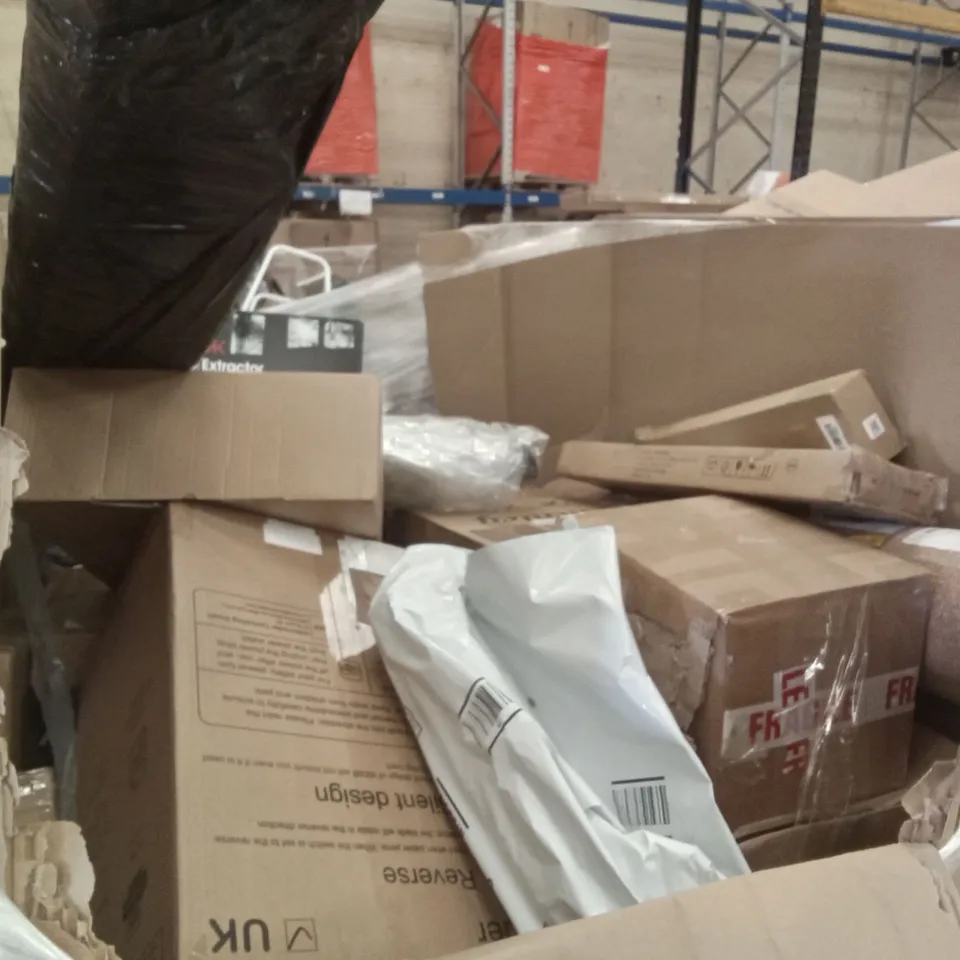 PALLET OF ASSORTED ITEMS INCLUDING STOREMIC TOILET SEAT, LED CEILING LIGHT, INVISION LOW PROFILE DOUBLE ARM MOUNT, PROIRON YOGA MAT, AICOK JUICE EXTRACTOR, OAK FLOATING SHELF