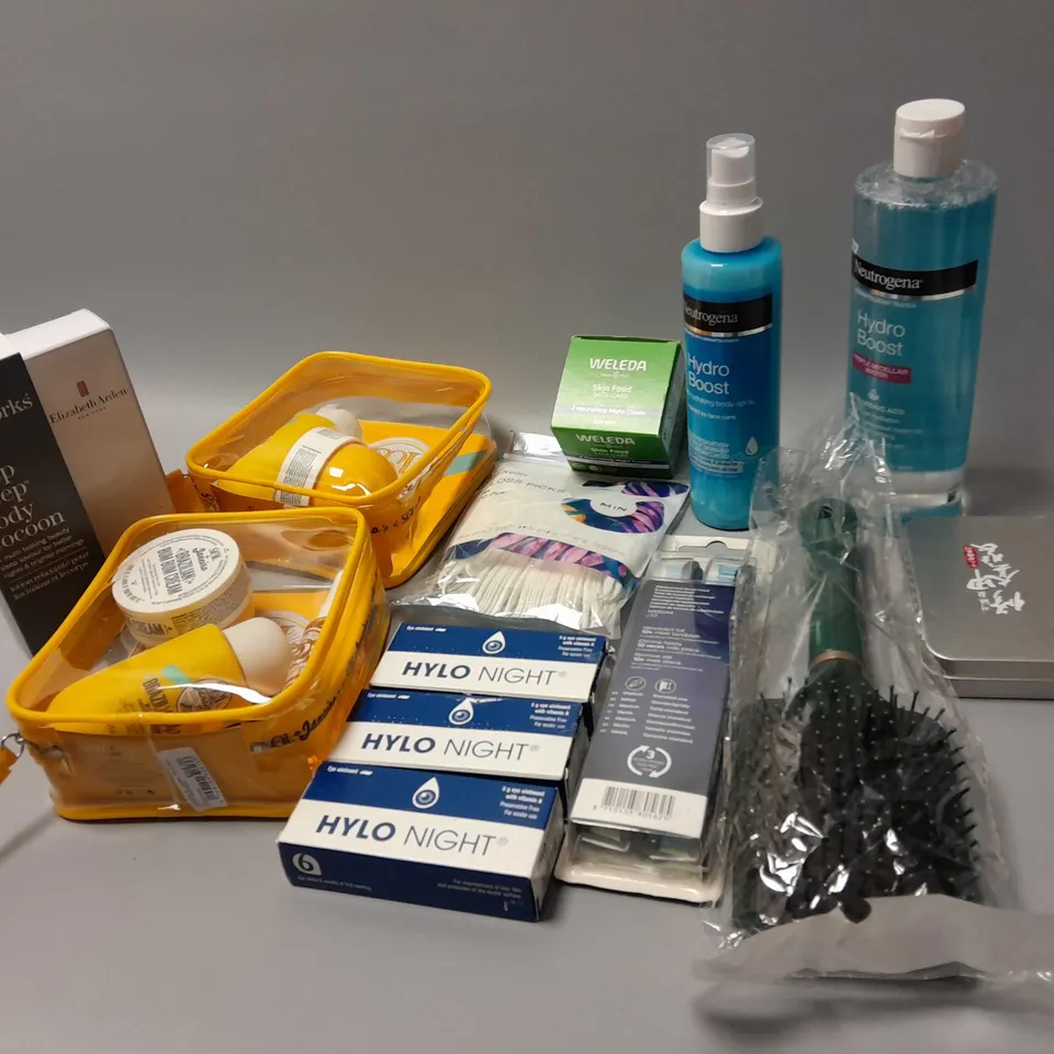 LOT OF BEAUTY ITEMS TO INCLUDE ELIZABETH ARDEN EIGHT HOUR CREAM, ETC
