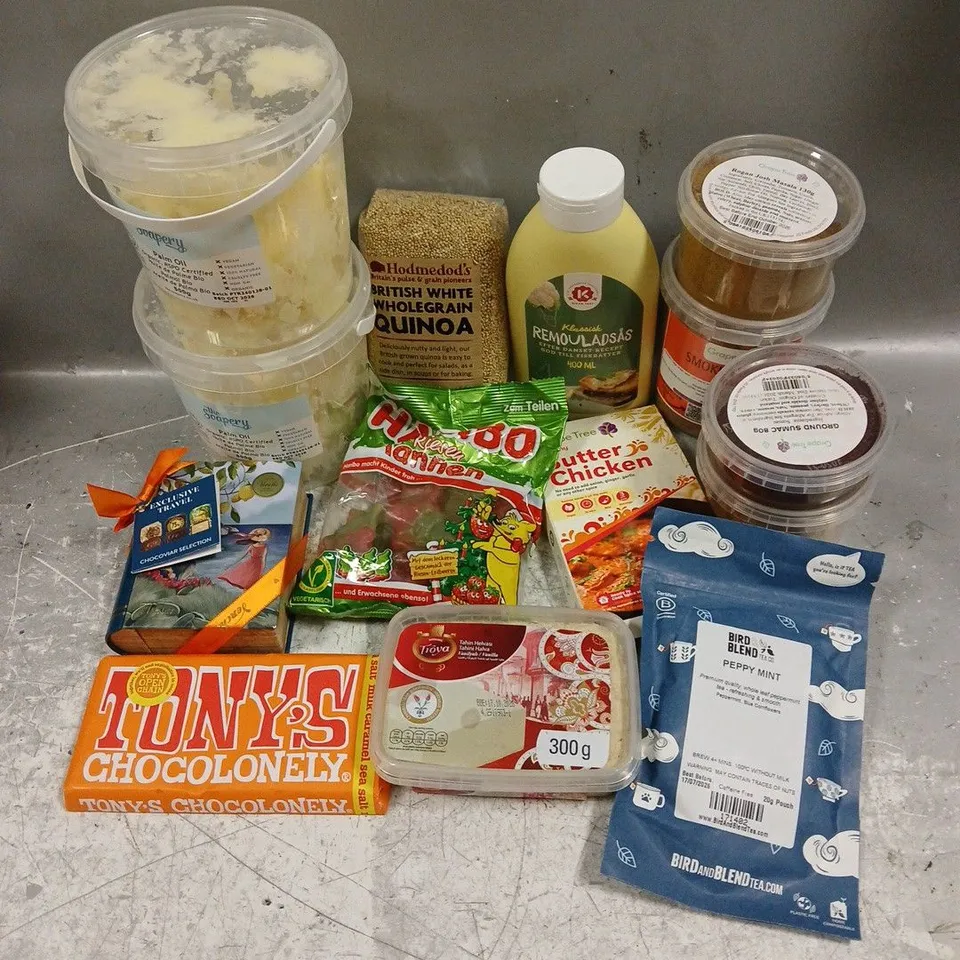 APPROXIMATELY 12 ASSORTED FOOD & DRINK ITEMS TO INCLUDE - PALM OIL - ASSORTED SPICES - WHOLEGRAIN QUINOA - ETC