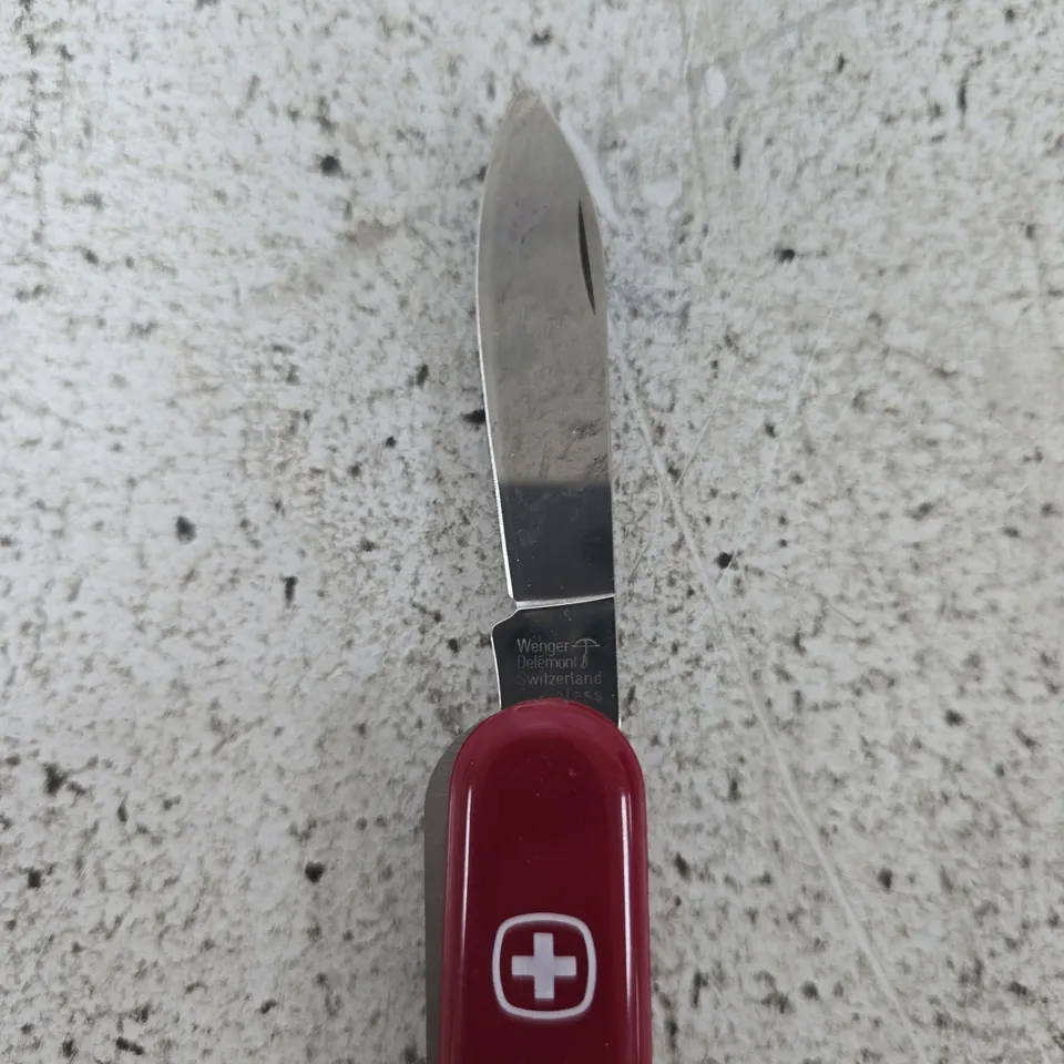 WENGER SWISS ARMY KNIFE – RED POCKET MULTI-TOOL, BLADE EXTENDED