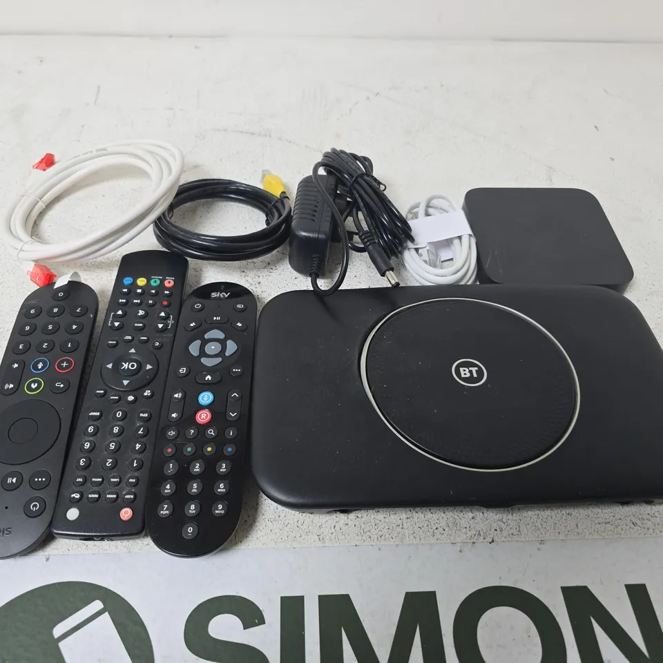 APPROXIMATELY 15 ASSORTED HOUSEHOLD PRODUCTS TO INCLUDE BT BOX, REMOTE CONTROLS AND CABLES