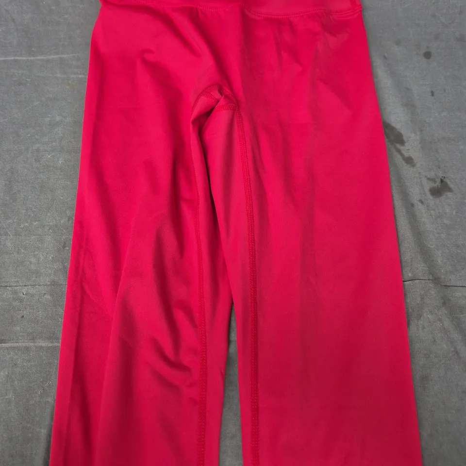 LULULEMON LEGGINGS IN RED SIZE 4