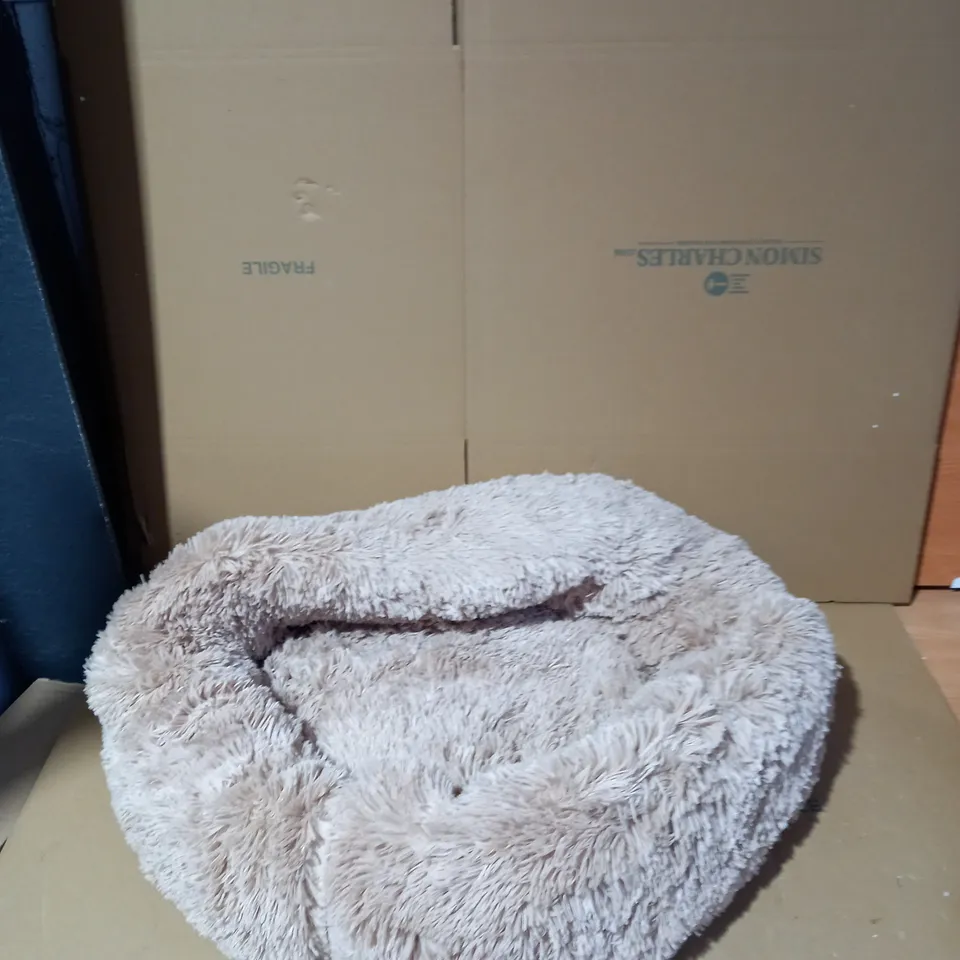 COZEE PAWS ODOUROLOGY FLUFFY ROUND PET BED