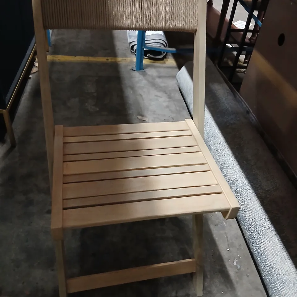 PAIR OF ARACENA FOLDING CHAIRS