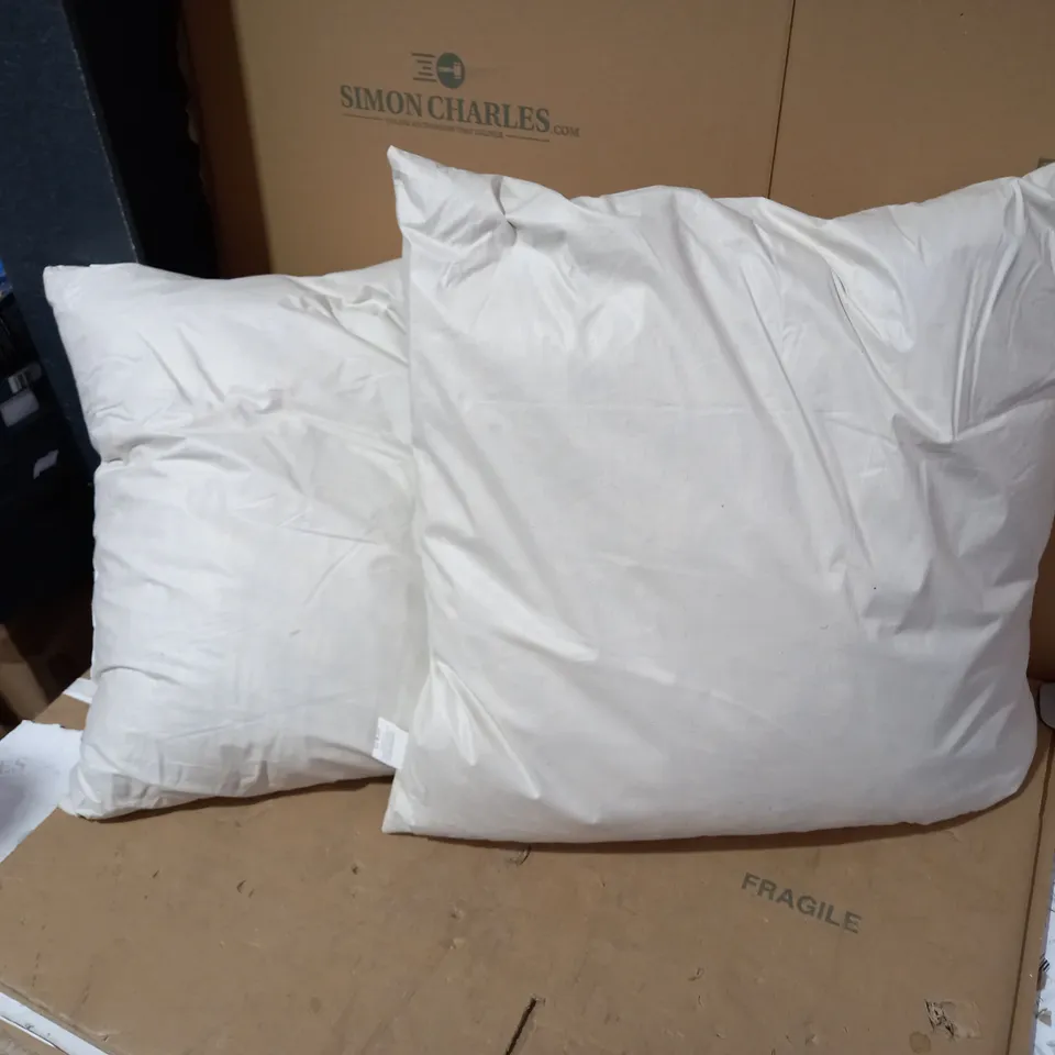 LOT OF 2 ASSORTED WHITE SQUARE CUSHIONS