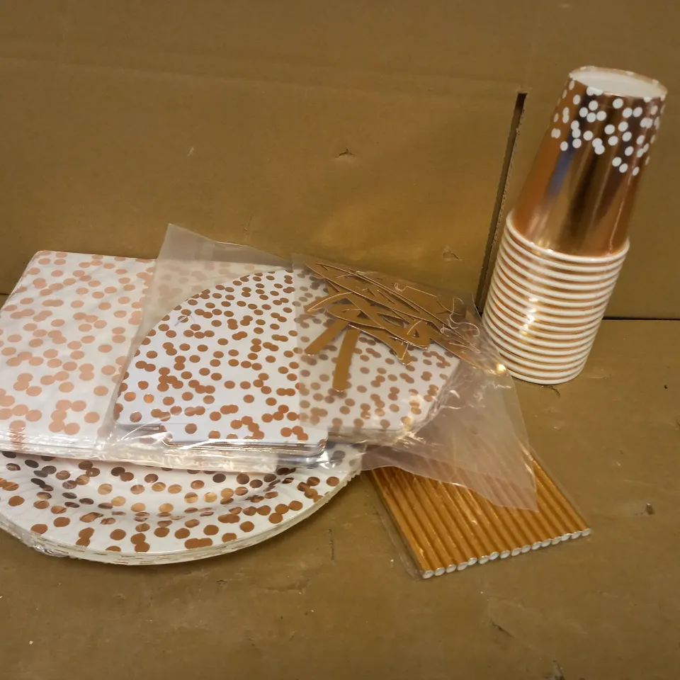 BOX OF 4 BRAND NEW AMSCAN 81 PIECE ROSE GOLD PARTY KITS