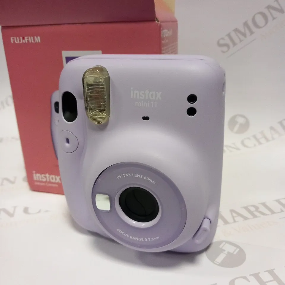 BOXED FUJI FILM INSTAX MINI 11 INSTANT CAMERA