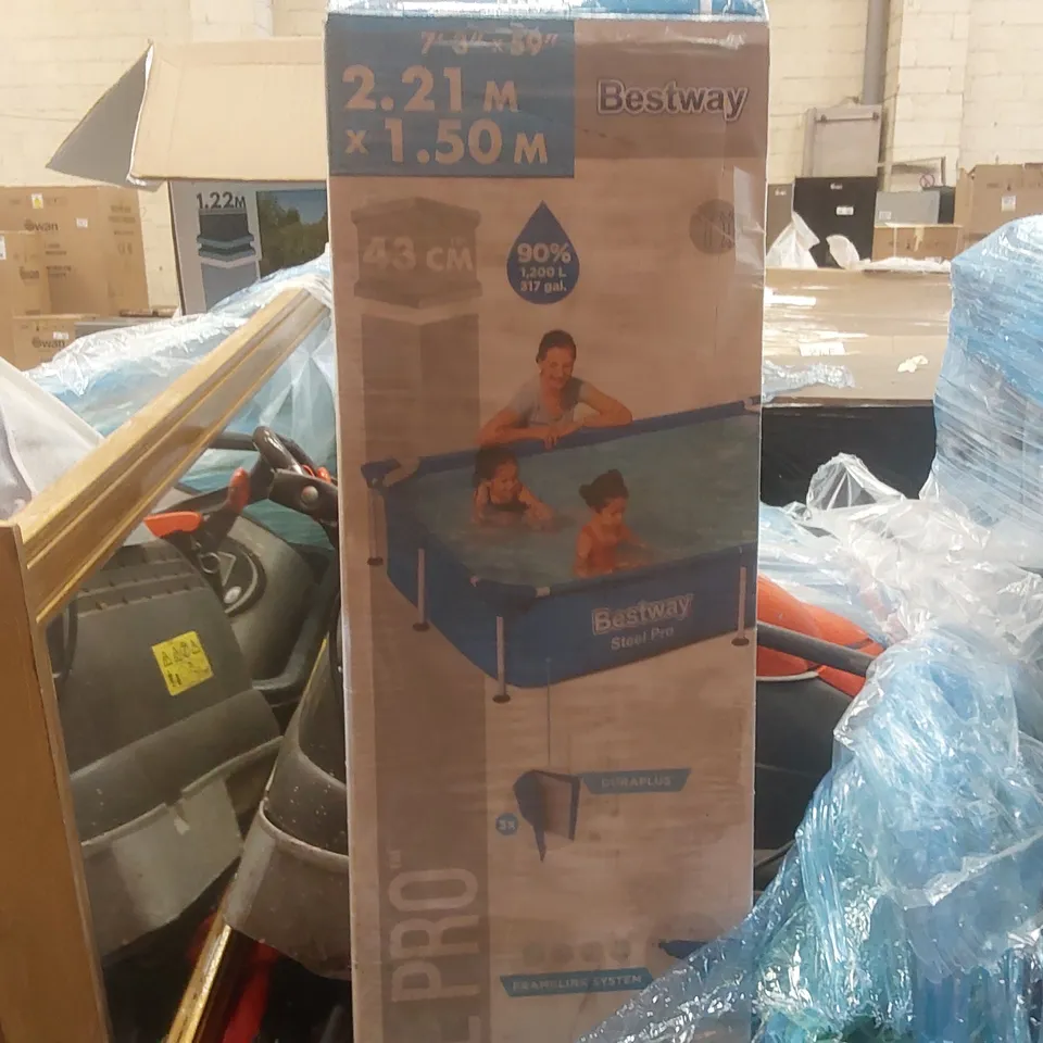 PALLET CONTAINING A VERY LARGE QUANTITY OF ASSORTED ITEMS INCLUDING: BESTWAY POOL, FLYMO LAWN MOWER, MIRROR ECT