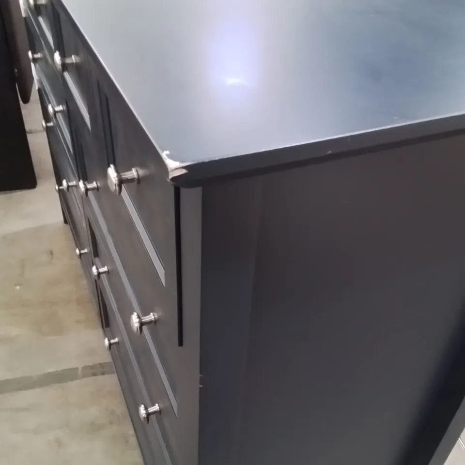 8 DRAWER 152.4 W DOUBLE DRESSER