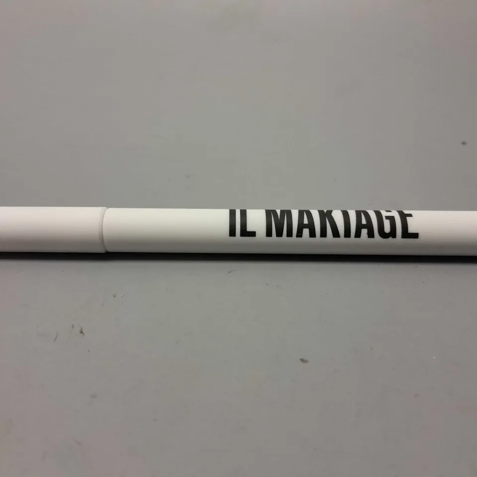 BOXED IL MAKIAGE BLACK CARD WATERPROOF LIQUID EYELINER (1.5ml)