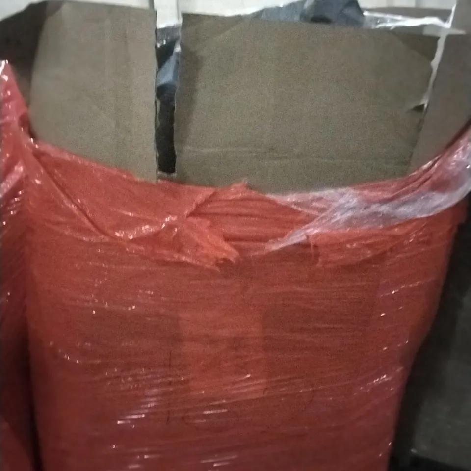 PALLET OF ASSORTED ITEMS INCLUDING HOMIDEC DRYING RACK, STEEL LADDER 3 STEPS, FOLDING WAGON, 2.7M PARASOL, GARMENT RACK 