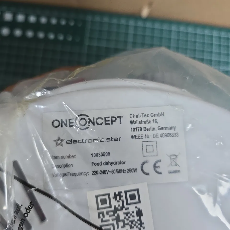 ONECONCEPT FOOD DEHYDRATOR – WHITE, 250W, 220–240V