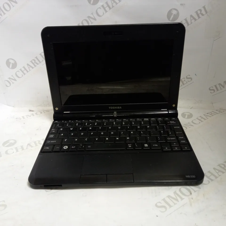 TOSHIBA NB200-11L 10" LAPTOP