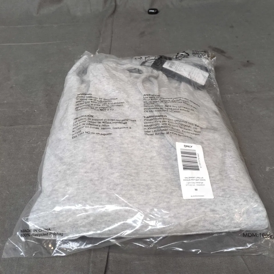 ONLY SWEAT LIFE L/S HOODIE WITH POCKET – LIGHT GREY MÉLANGE, SIZE M