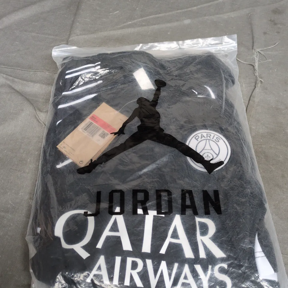 PSG NIKE JORDAN ZIPPED SPORTS JACKET SIZE L