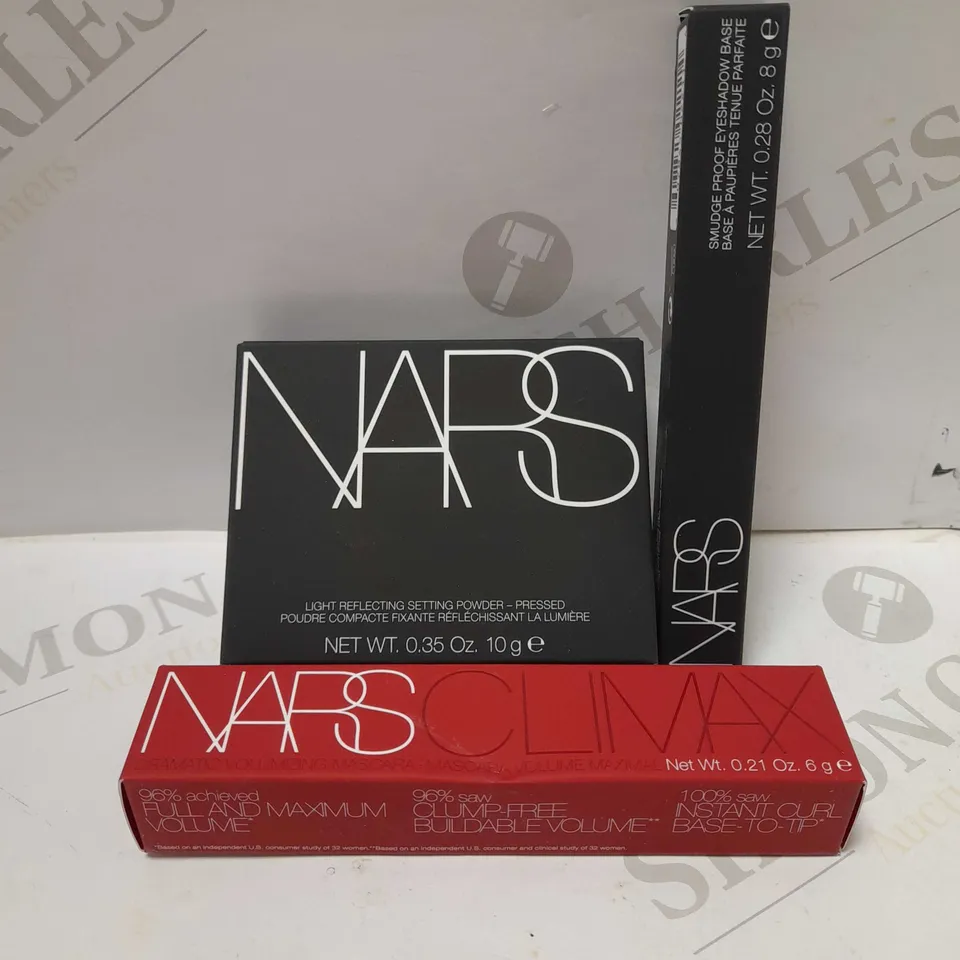 LOT OF 3 NARS PRODUCTS TO INCLUDE LIGHT REFLECTING SETTING POWDER - TRANSLUCENT CRYSTAL, CLIMAX MASCARA, SMUDGEPROOF EYESHADOW BASE