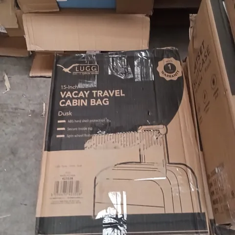  BOXED LUGG TRAVEL SUITCASE