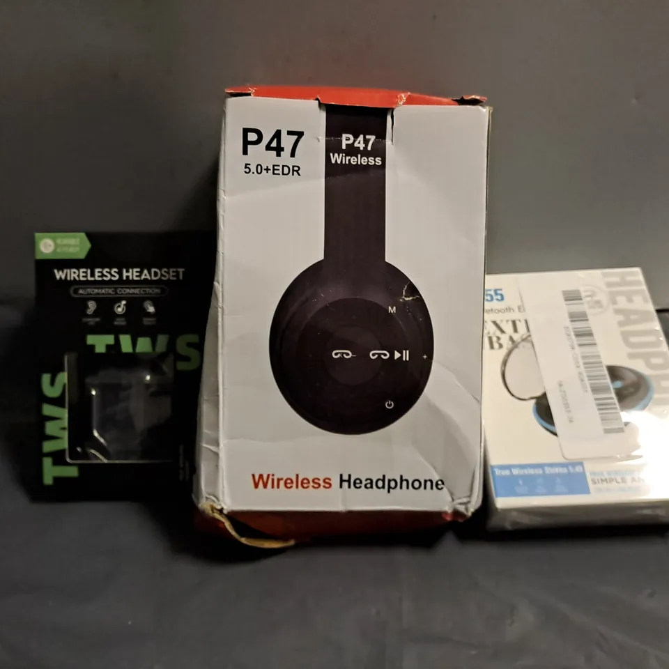 APPROXIMATELY 12 ASSORTED ITEMS TO INCLUDE - P47 WIRELESS HEADPHONES , X55 EARBUDS , WIRELESS HEADSET ETC