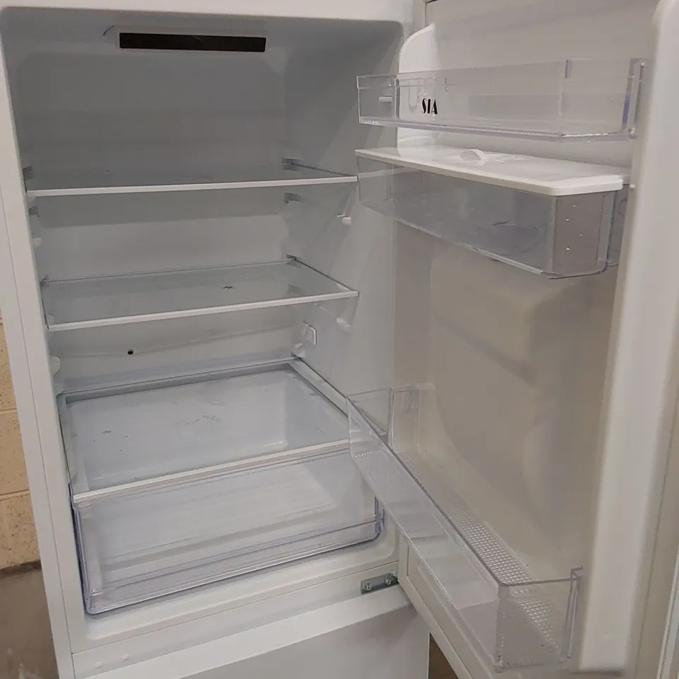 SIA 50/50 FREESTANDING 252L FRIDGE FREEZER IN WHITE, MODEL: SFF17650W