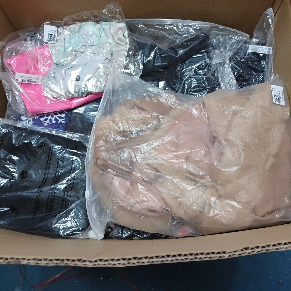 LARGE QUANTITY OF ASSORTED BAGGED CLOTHING ITEMS TO INCLUDE ASOS, REPRESENT AND SWIFTMAY