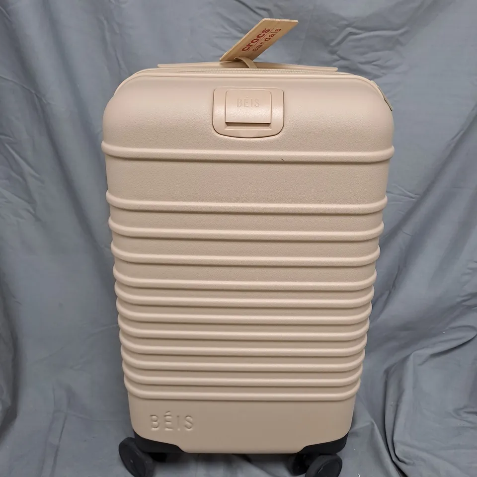 BEIS CARRY-ON LUGGAGE – BEIGE, 4-WHEEL CABIN SUITCASE WITH BUILT-IN LOCK