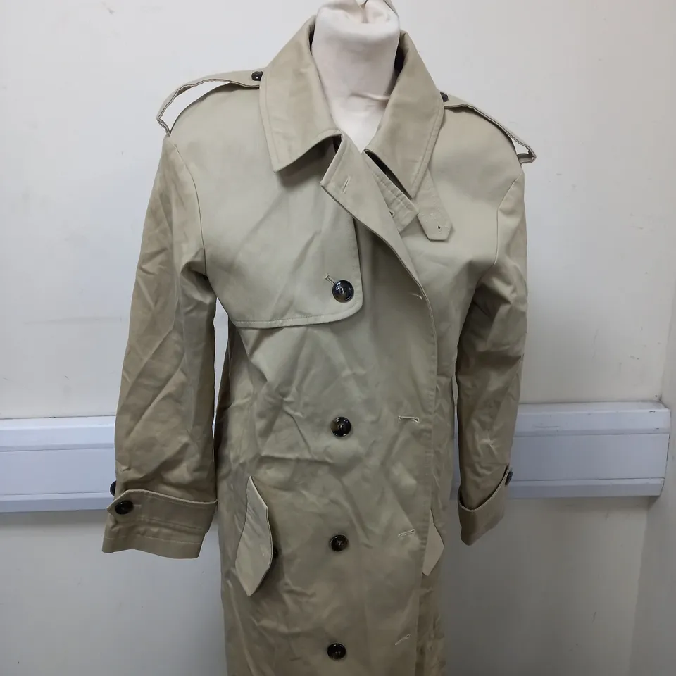 REALLY WILD LONDON TRENCH COAT SIZE 10