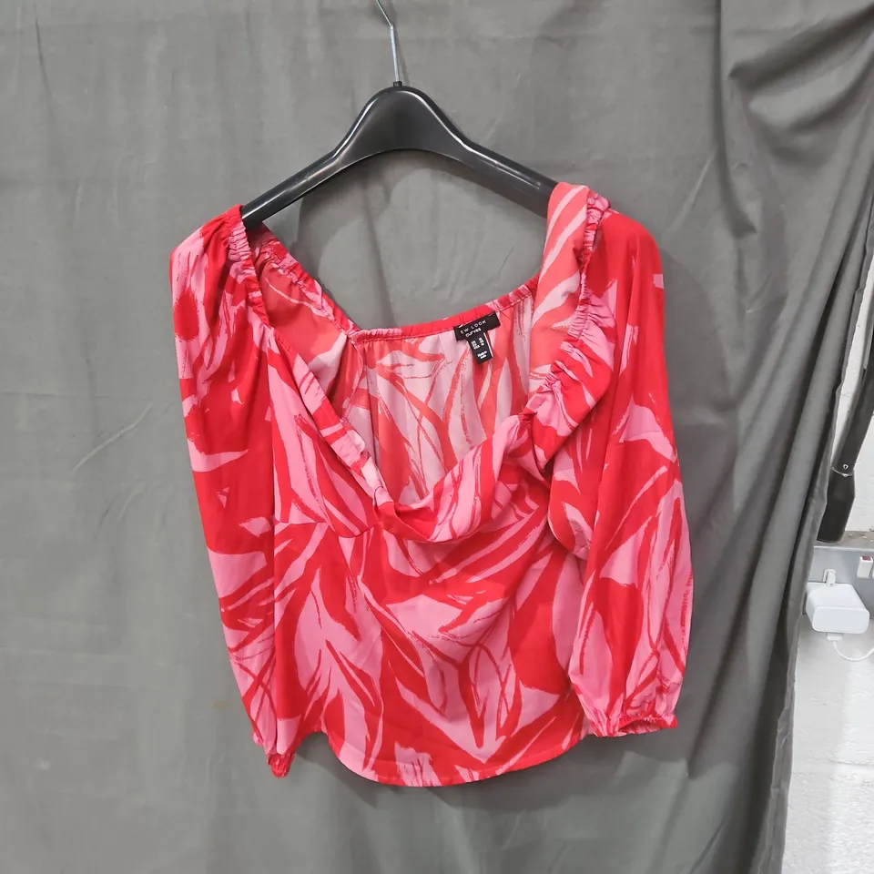 NEW LOOK CURVES WOMEN'S TOP – PINK/CORAL LEAF PRINT, UK SIZE 18