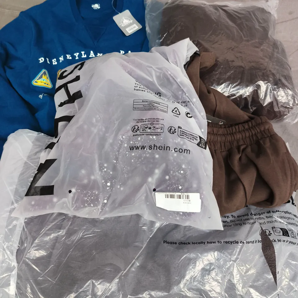 APPROXIMATELY 30 ASSORTED CLOTHING ITEMS IN VARIOUS SIZES, STYLES & COLOURS TO INCLUDE BRANDS SUCH AS SHEIN, ASOS, DISNEY, ETC - COLLECTION ONLY