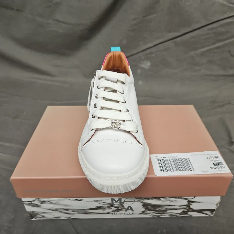 BOXED PAIR OF MODA IN PELLE ASINDA ZIP FEATURE LACE UP MID SLAB TRAINERS - UK SIZE 40