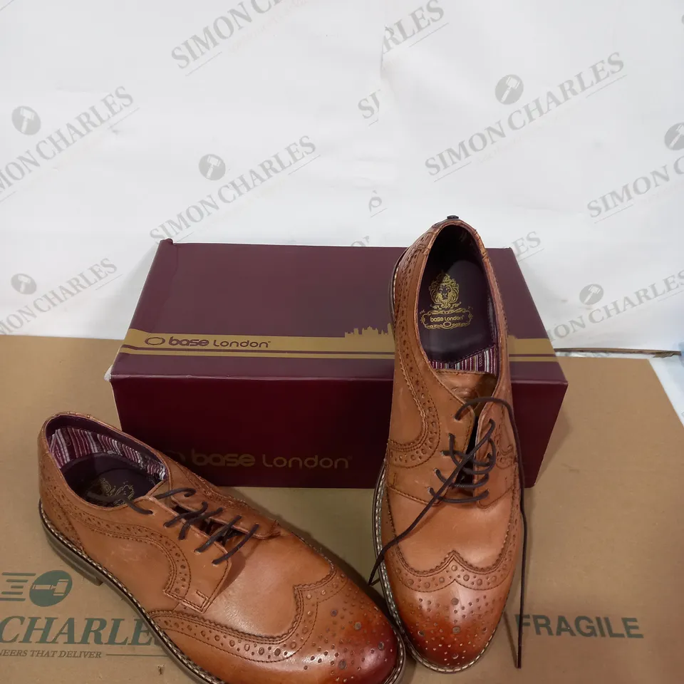 BOXED PAIR OF BASE LONDON BROWN BROGUES SIZE 44