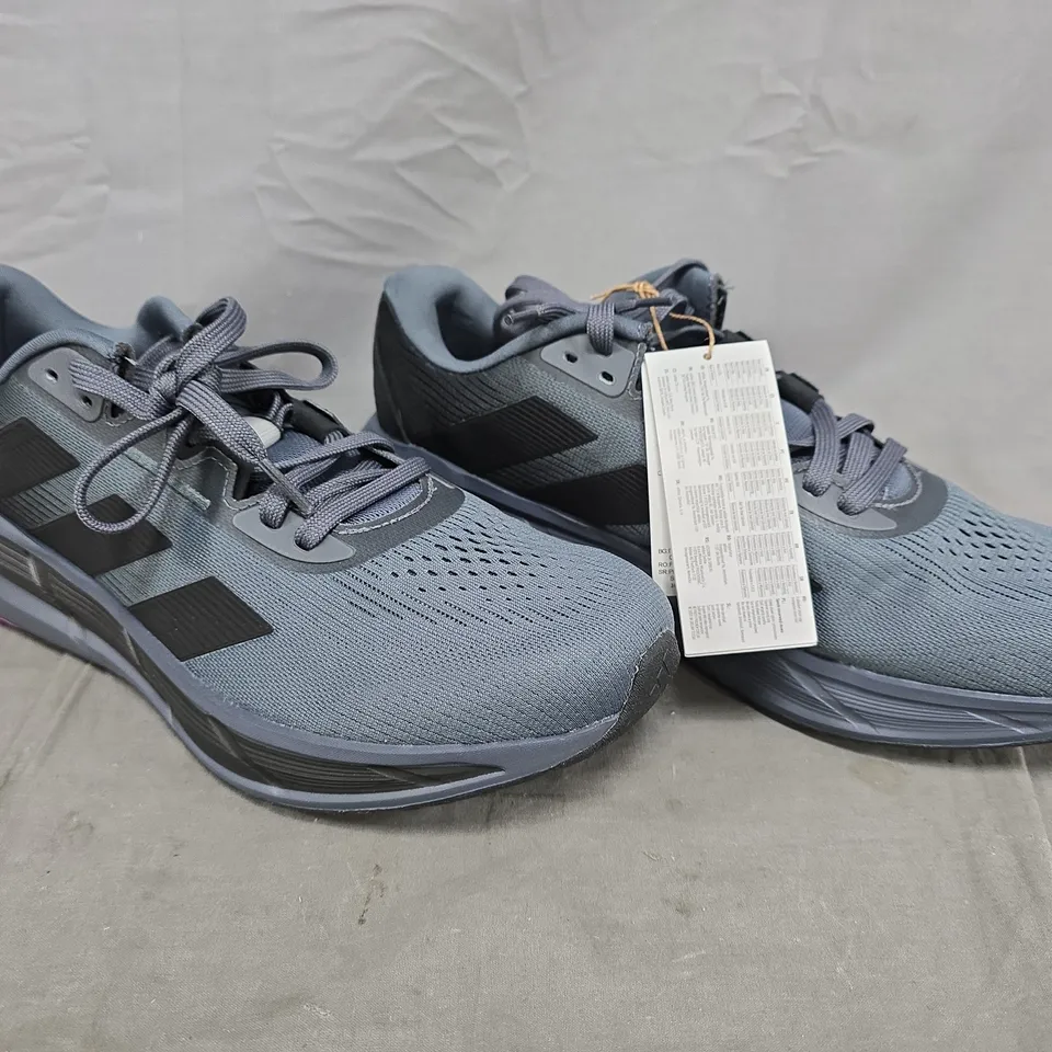 UNBOXED PAIR OF ADIDAS QUESTAR 3 TRAINERS IN GREY/BLACK SIZE UK 11.5