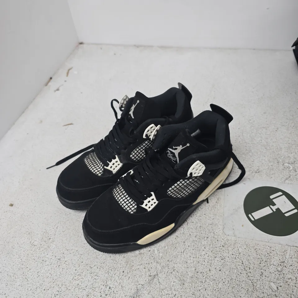 NIKE AIR JORDAN 4 RETRO BLACK/WHITE SNEAKERS – US 10 (UK 9)