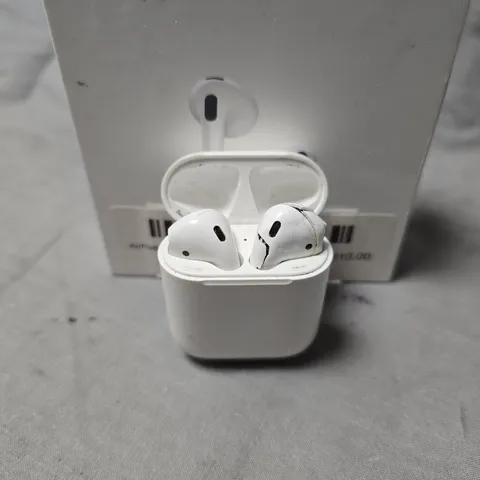 APPLE AIRPODS PRO WIRELESS EARBUDS WITH CHARGING CASE