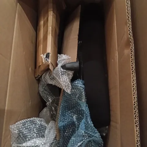 BOXED DESK CHAIR - BLACK