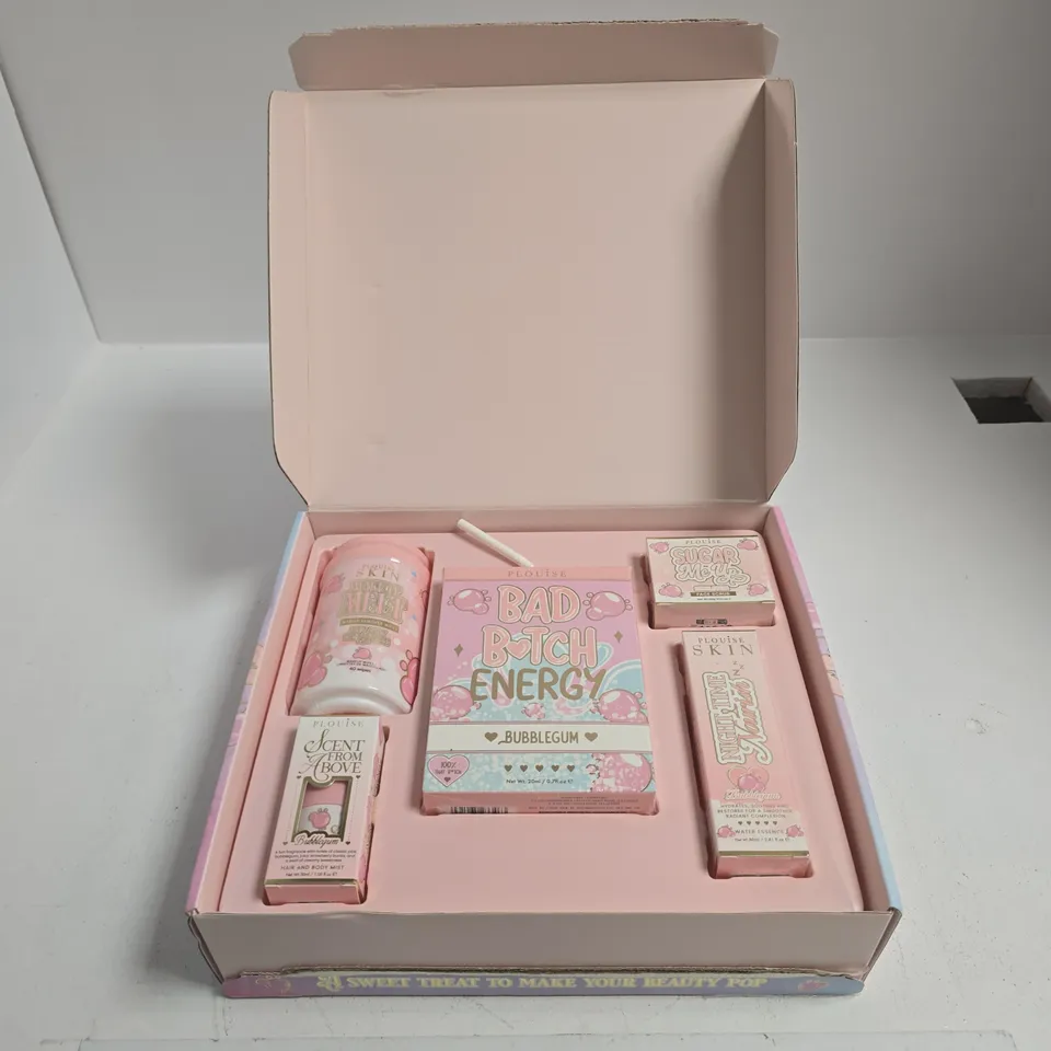 P LOUISE WHAT A TREAT! BUBBLEGUM GIFT SET – PINK HEALTH & BEAUTY BOXED