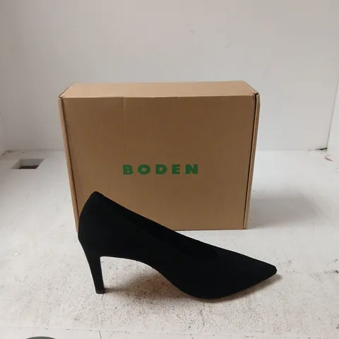BODEN BLACK SUEDE WOMEN'S COURT HEELS (BOXED) - EUR 39