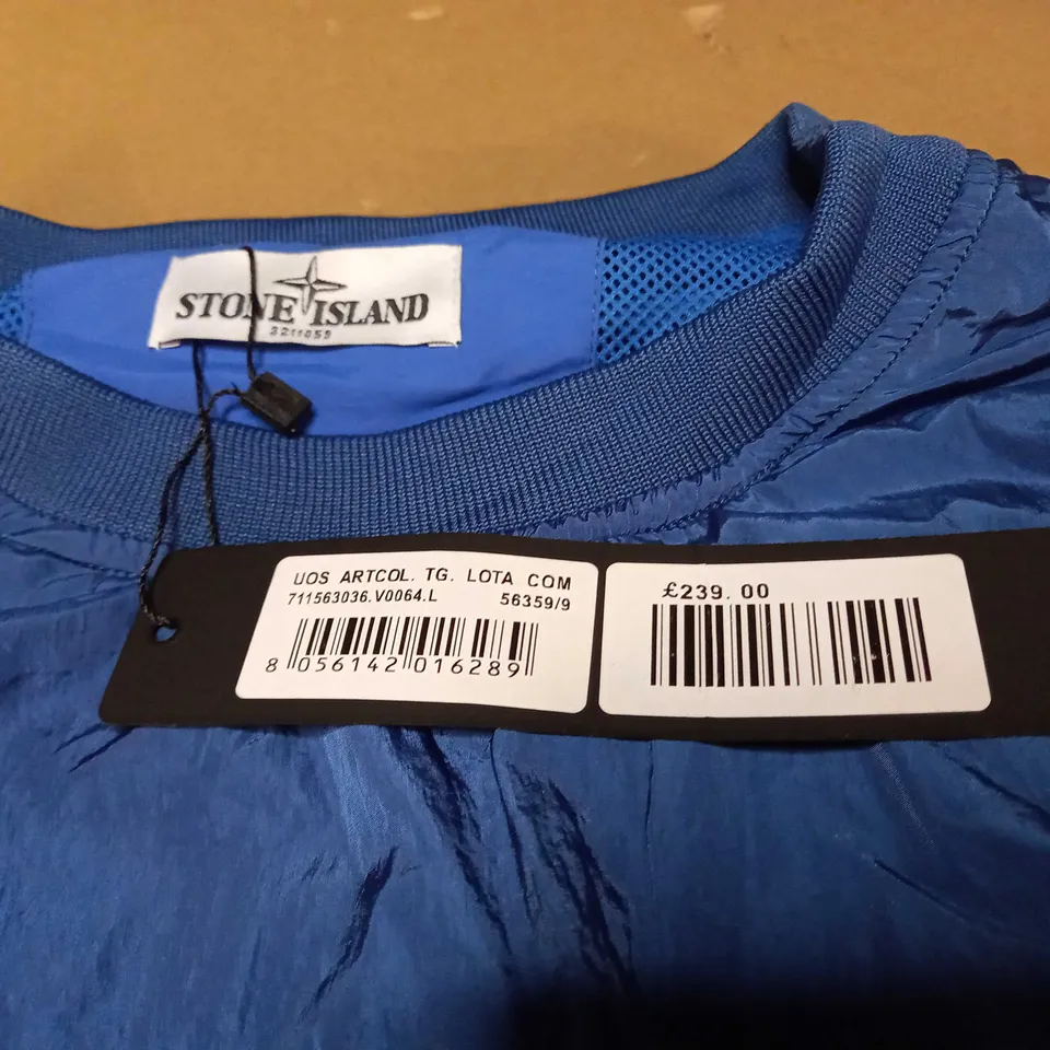 MENS STONE ISLAND MATCHING JACKET AND SHORTS SIZE L