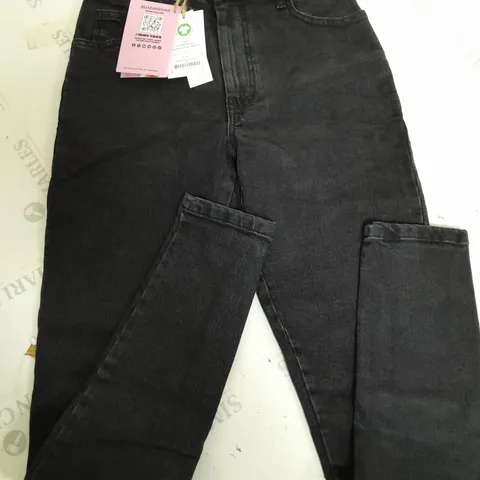 LUCY & YAK SOLO JEANS IN WASHED BLACK - 8R