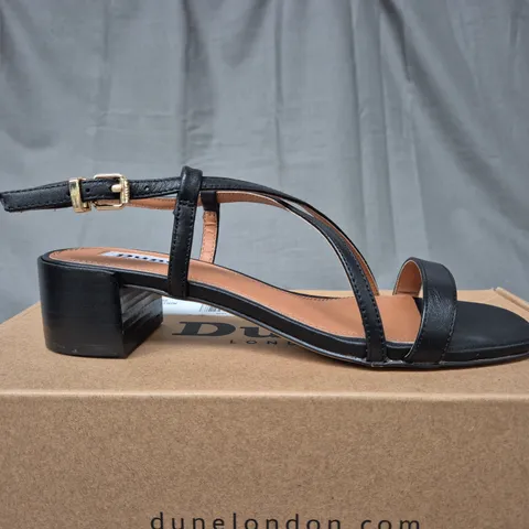 BOXED DUNE BLACK LEATHER LOW BLOCK SANDAL - SIZE 4 