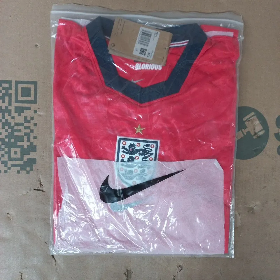 BAGGED NIKE ENGLAND AWAY FOOTBALL JERSEY IN RED SIZE 2XL