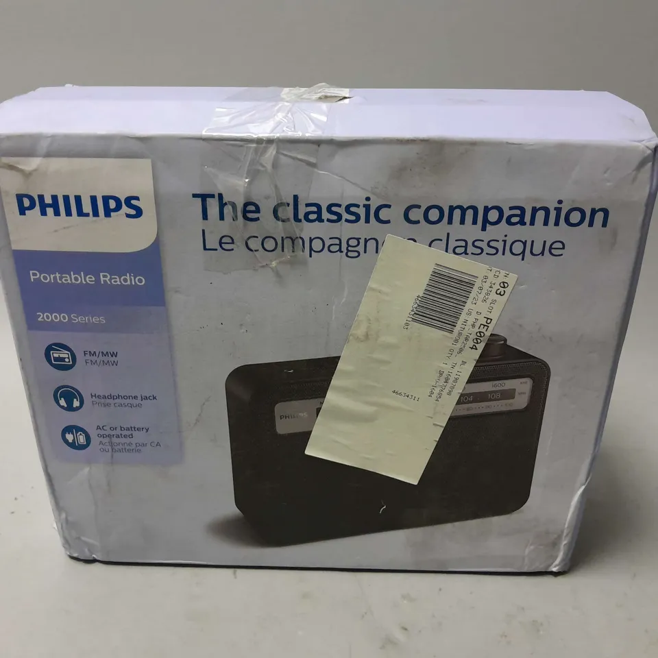 BOXED PHILIPS 2000 SERIES PORTABLE RADIO