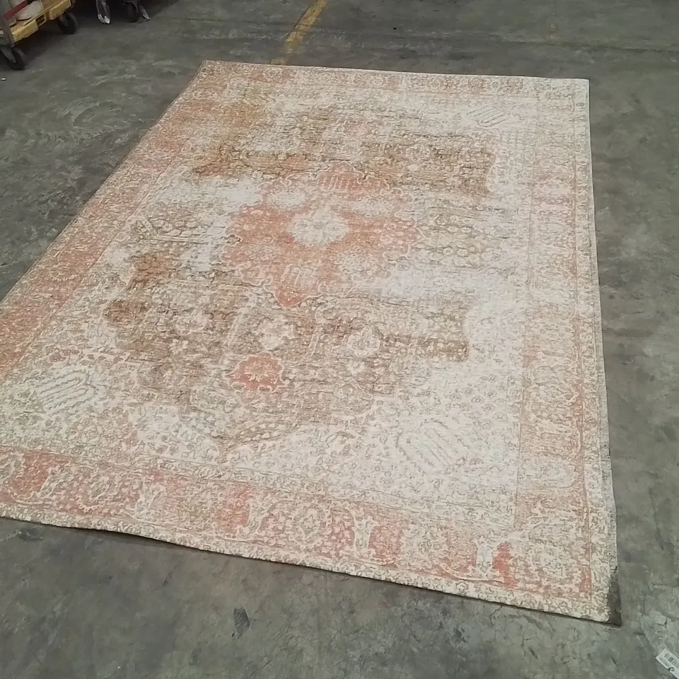 QUALITY DESIGNER AREA RUG - APPROXIMATELY  200x290cm