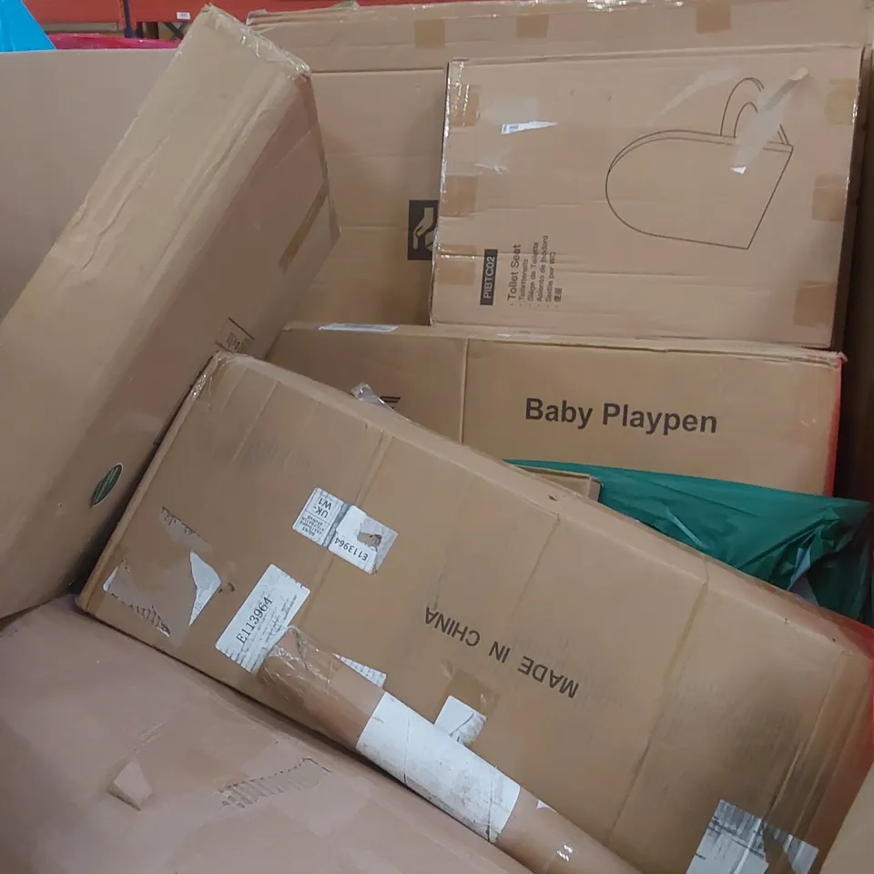 PALLET OF ASSORTED HOUSEHOLD ITEMS AND CONSUMER PRODUCTS TO INCLUDE; TOILET SEATS, WOODEN WALL PLAYSET, PLAYPEN, 4" DECK MOUNTED PRE-RINSE FAUCET ETC