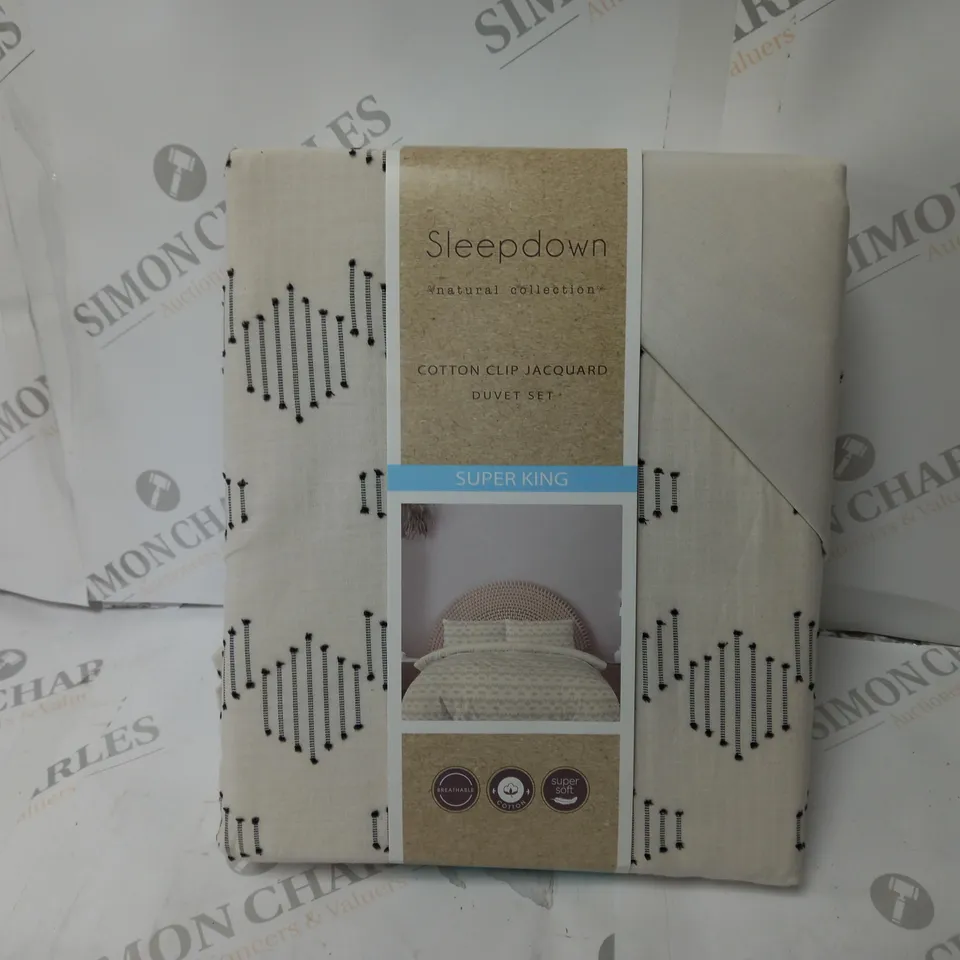 SLEEPDOWN COTTON CLIP JACQUARD DUVET SET - SUPERKING SIZE
