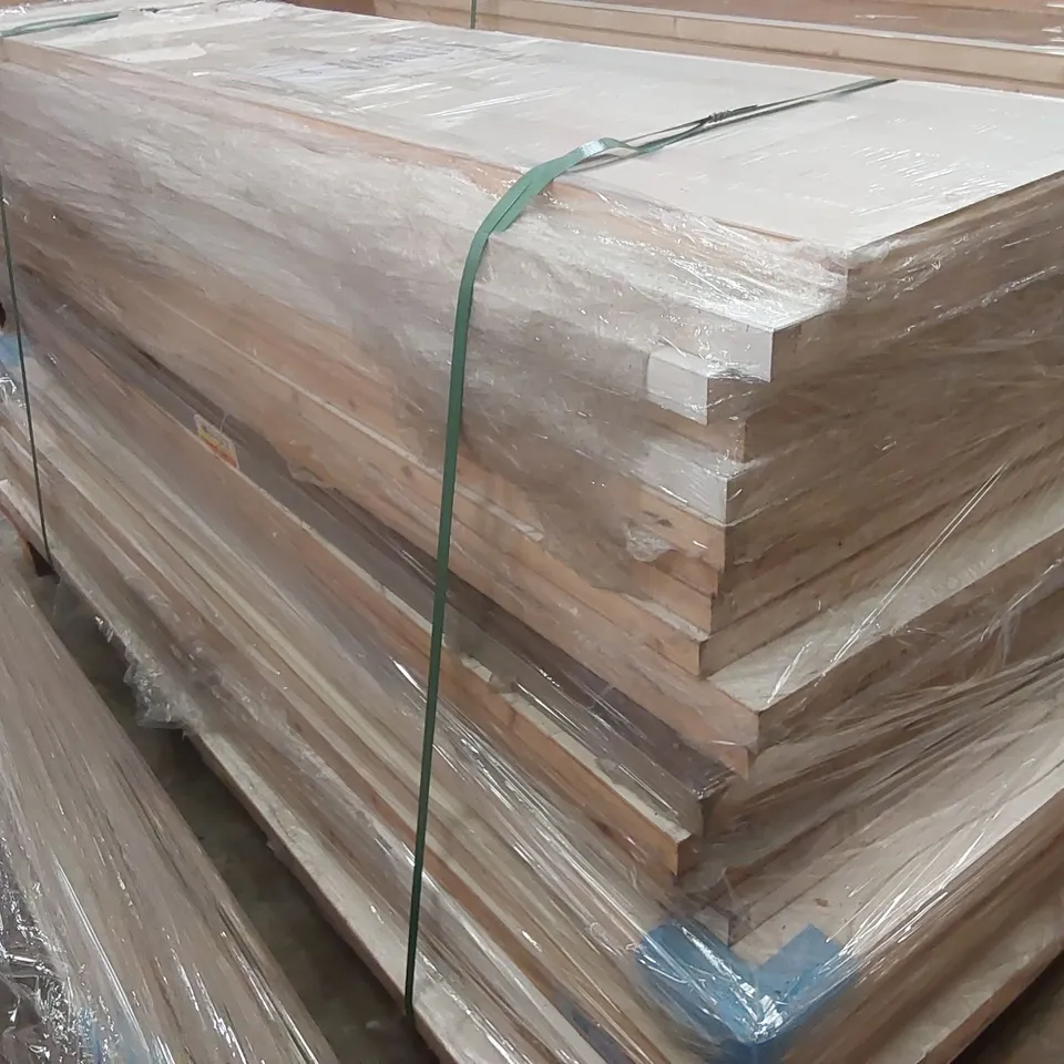 PALLET CONTAINING APPROXIMATELY 24x MIXED BRANDED HOUSEHOLD FIRE DOORS, GLAZED DOORS, PANEL DOORS, COTTAGE DOORS ECT